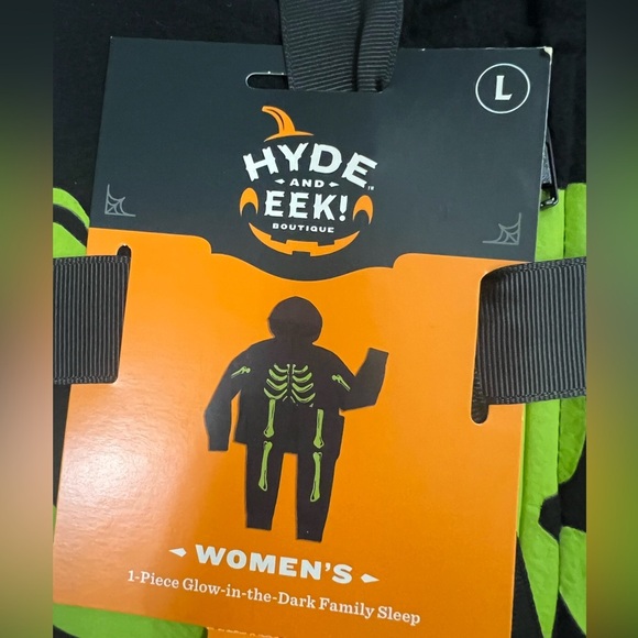 Hyde & Eek! Black Onesie with Neon Green Skeleton Design - Picture 6 of 6